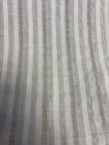 Metres white striped 100 - 5,