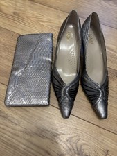 Lotus Smart Shoes With