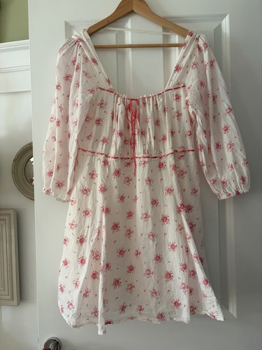 Beautiful feminine and comfy - beautiful,,