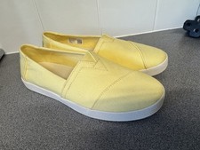 Toms - Pale Yellow Slip On canvas pumps Size UK 5.5 EU 38 Shoes Loafers TOMS