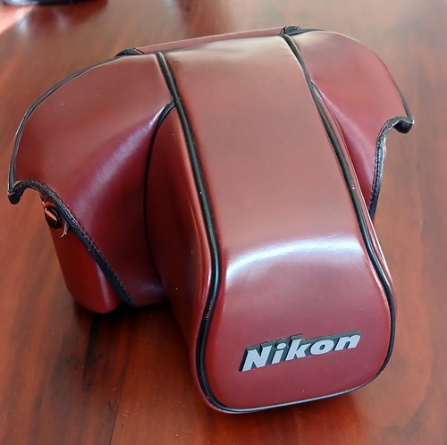 Lovely burgundy leather - *lovely*,