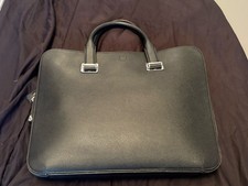 Authentic Alfred Dunhill Cadogan Leather Double-Zip Briefcase in black.