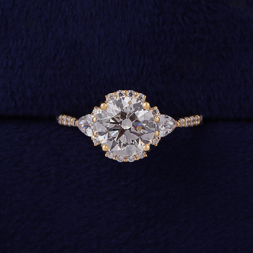 Lab grown round diamond - lab,