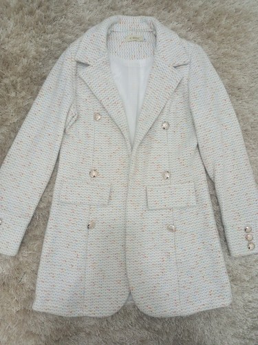 Who wear this - who's, elegant