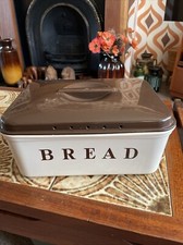 Vintage Plastic Brown & Cream  Bread Bin Box Sandwich Tub Lidded Kitchen Prop