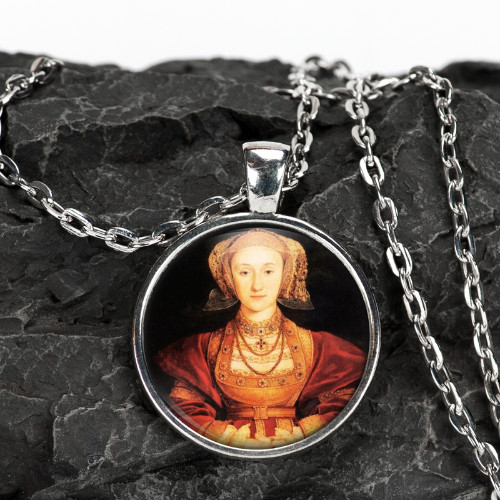 Anne cleves pendant - of,