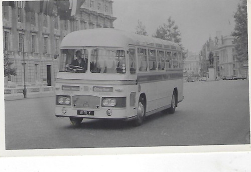 Bus photo 9dly eastern - 9dly,