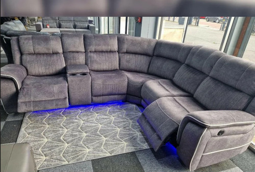 Corner seater 2 - or,