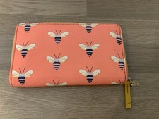  FOSSIL PURSE CORAL BEES ZIP AROUND FOSSIL CHARM WALLET CARDS COIN 6.5"x 4" USED