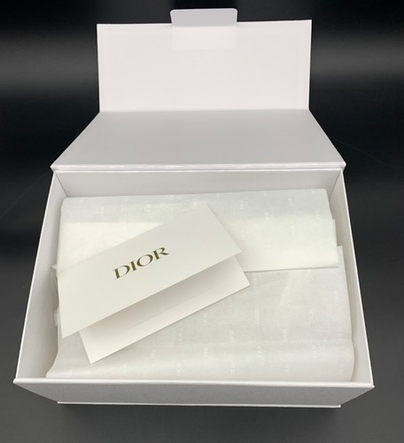 Dior gold logo empty couture - dior,