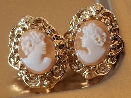 Goldtone victorian style - victorian,