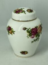 'Old Country Roses' Royal Albert Bone China Small Lidded Ginger Vase/Pot
