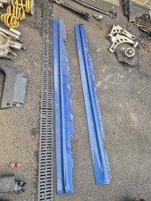 BMW E46 330 estoril blue side