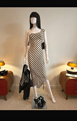 Authentic vintage vivienne - authentic,