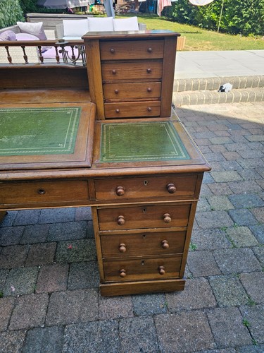 Twin pedestal antique - twin,