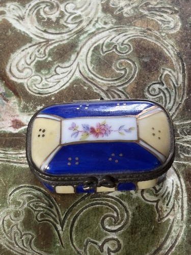 Vintage porcelain hinged - vintage,