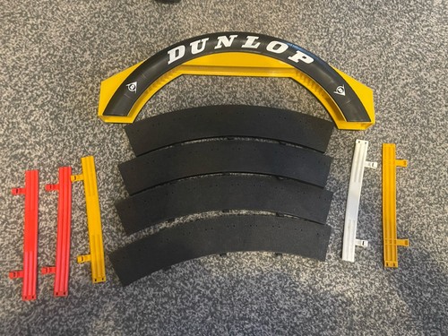 Scalextric barriers track - barriers,