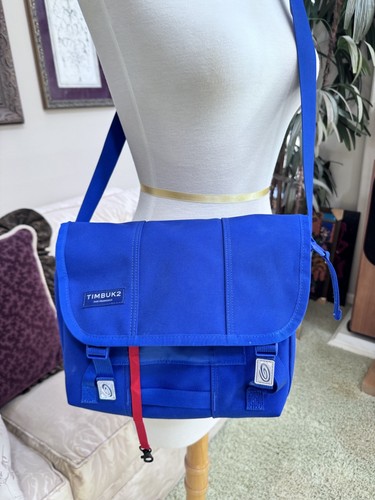 Nwot timbuk camera bag blue - nwot,