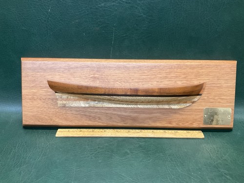 Fine handcrafted half - handcrafted, hull