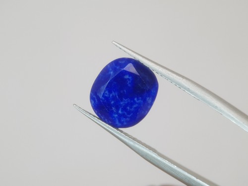 600 carats natural color - natural,