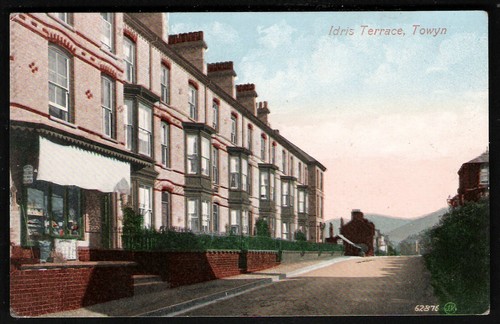 Towyn idris terrace by - idris,