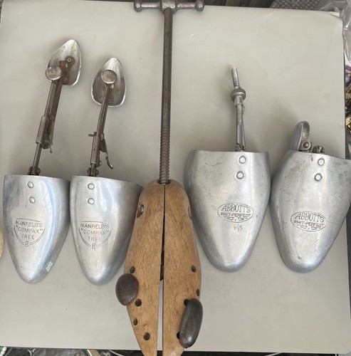 Old shoe lasts stretchers - old, /