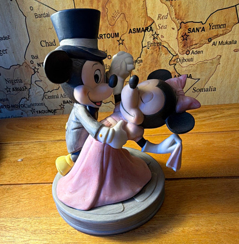 Disney mickey mouse - mickey, minnie