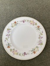 Wedgwood Bone China Mirabelle R4537 10.75" Dinner Plate