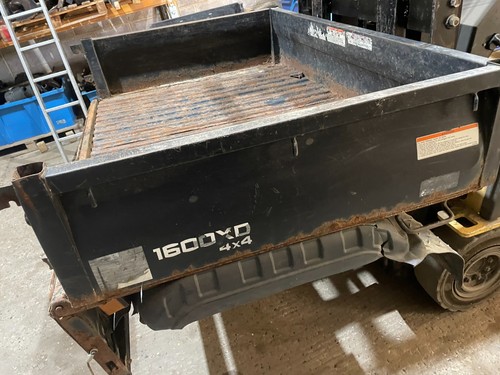 Tipping body cargo bed - cargo,