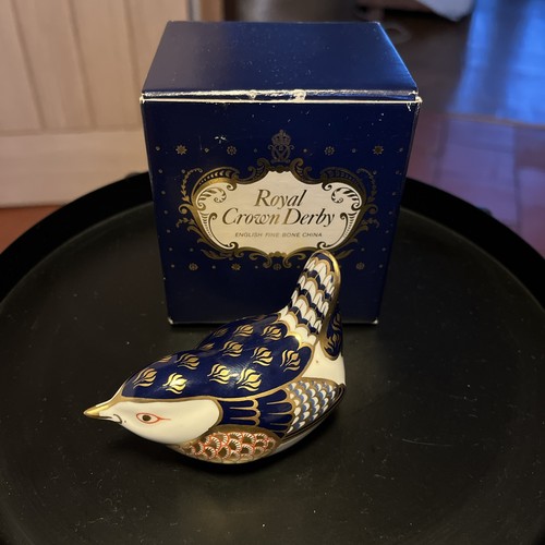Royal crown derby wren - royal,