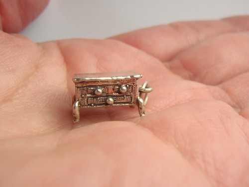 Sterling silver furniture - sterling, 3d