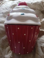 Vintage Ceramic Cupcake Cookie Jar 2000s Vintage. 10" Tall. Perfect for Treats