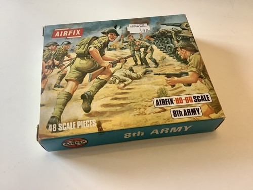 Airfix soldiers - oo,