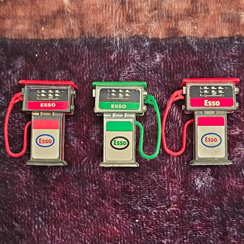 Esso petrol gas - 3x, pump