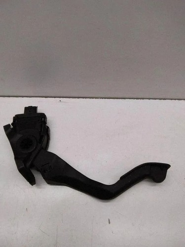 Peugeot 207 throttle - peugeot,