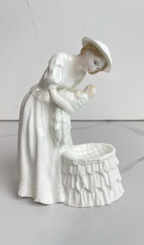 Royal doulton figurine - royal,