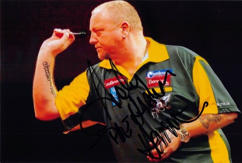 Andy hamilton darts photo - darts,