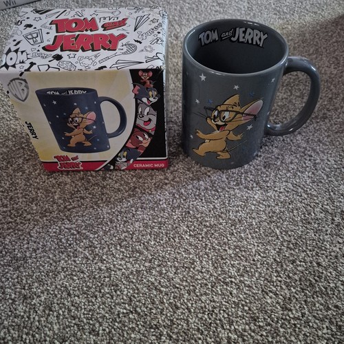 Tom and jerry - jerry, woke