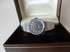 Vintage JEAN RENET Swiss Made 23mm Flatline Wristwatch with Milanese Bracelet