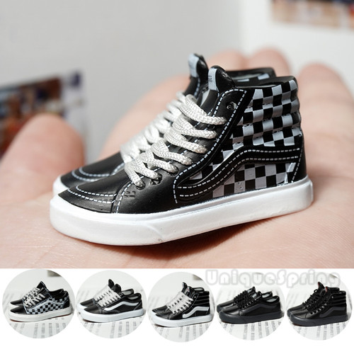 Scale sneakers skateboard - 1/6,