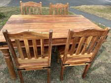 VGC Gorgeous Chunky Mango Wood Table 4/6 Seater With 4 Matching Chairs