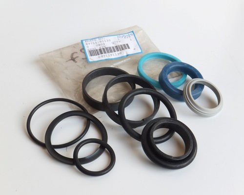 Kubota cylinder seal kit - seal,