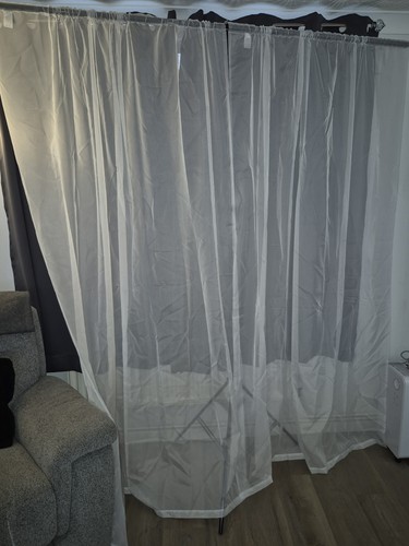 Pieces white net - 2, curtains