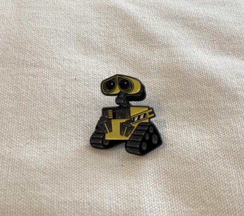 Disney enamel character - disney,