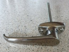 OUTER DOOR HANDLE LH/RH FOR INTERNATIONAL 74 & 84 SERIES TRACTOR 3113466R91