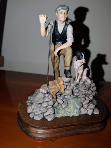 Border fine arts figurine - border, time