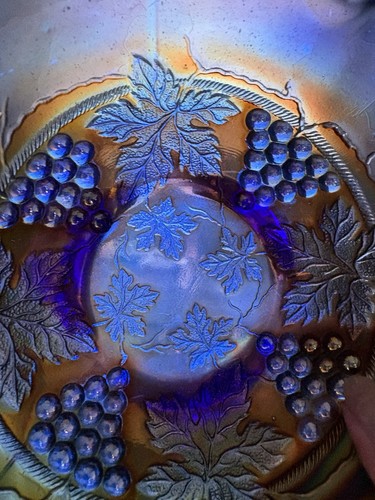 Vintage carnival glass - carnival, bowl