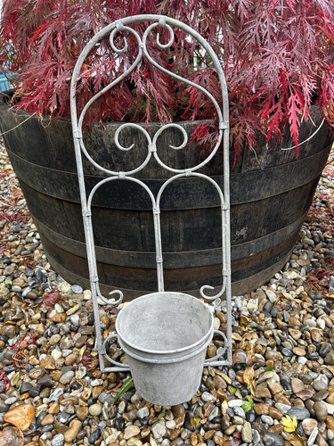 Scroll garden wall planter - scroll,