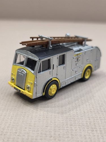 Oxford diecast dennis - diecast, f8