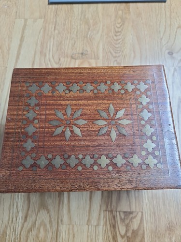 Indian made sheesham wood - made,